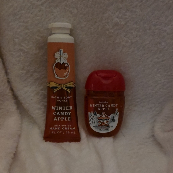 Bath & Body Works Other - NWT Bath & Body Works Winter Candy Apple Duo